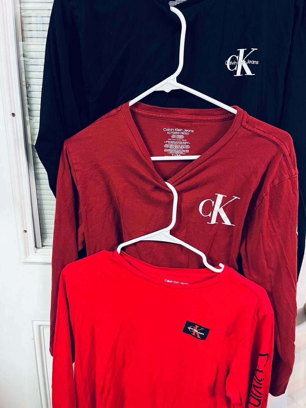 3 Youth Calvin Klein Jeans Long Sleeve T-Shirt Lot Size XL 18/20